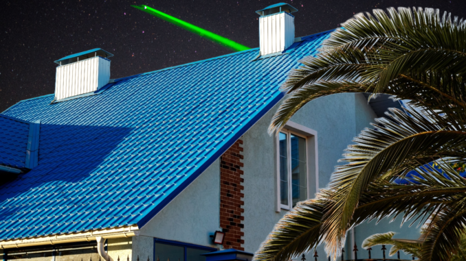 Houses With Blue Roofs Spared From Maui Fires!